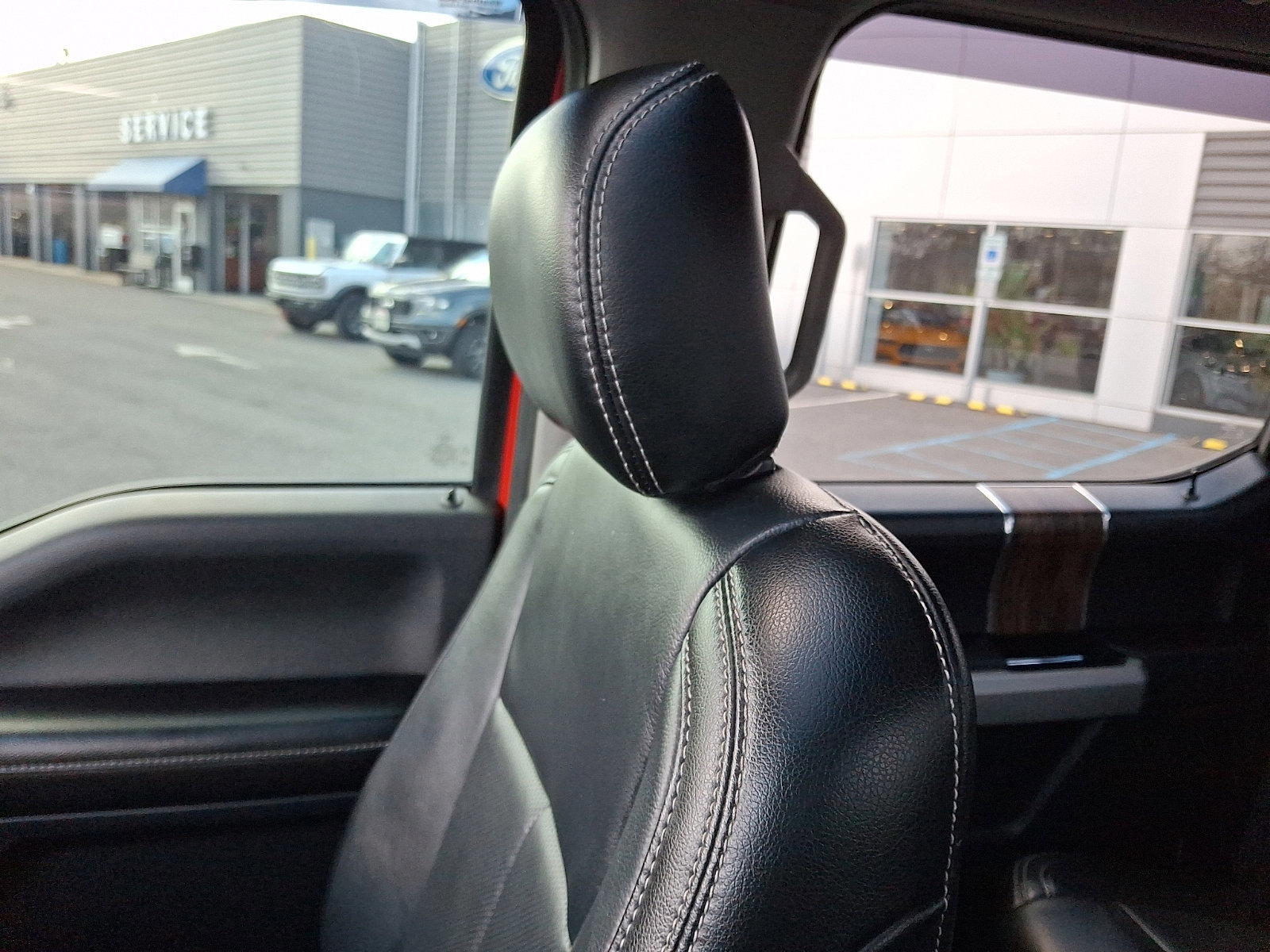 Certified 2020 Ford F150 Lariat w/ Equipment Group 502A Luxury image 17