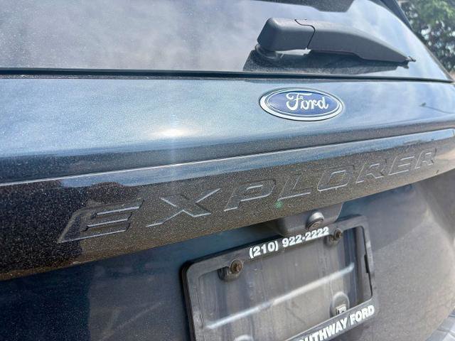 Certified 2023 Ford Explorer ST-Line w/ Class IV Trailer Tow Package RWD image 8