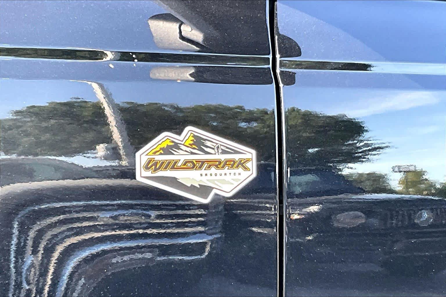 Certified 2024 Ford Bronco Wildtrak AWD/4WD image 28