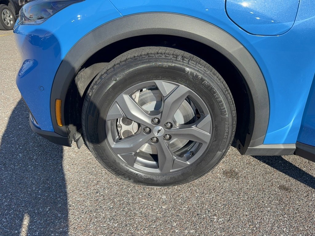 Certified 2022 Ford Mustang Mach-E Select w/ Comfort/Technology Package image 32