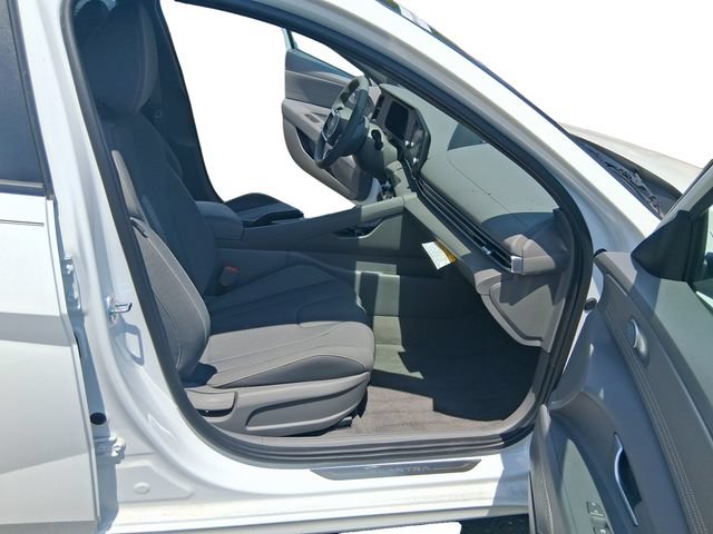 Used 2026 Hyundai Elantra Sport FWD image 17