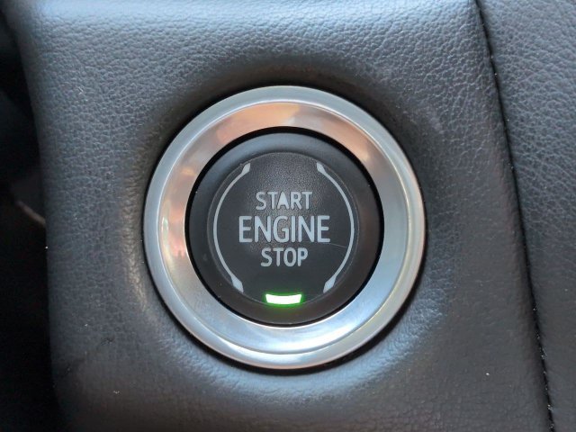 Used 2023 Chevrolet Suburban LT AWD/4WD image 31