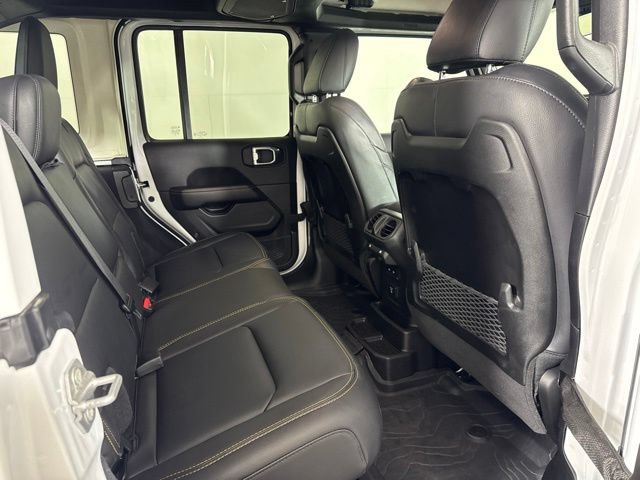 Used 2026 Jeep Wrangler Unlimited Sahara AWD/4WD image 4