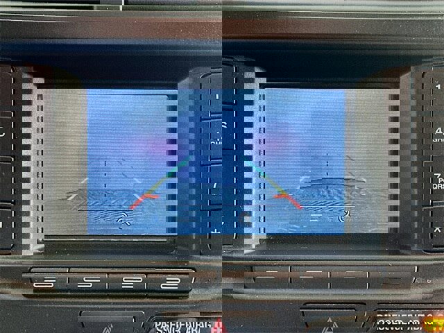 Certified 2019 Ford Explorer FWD image 17