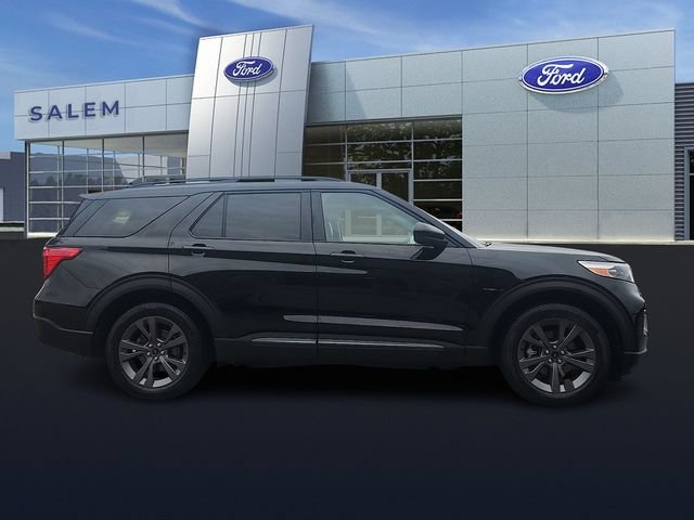 Certified 2023 Ford Explorer XLT w/ Equipment Group 202A AWD/4WD image 2