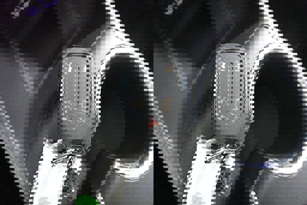 Used 2021 GMC Terrain SLT image 31