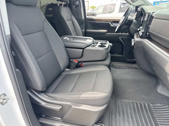 Used 2022 GMC Sierra 1500 Elevation RWD image 11