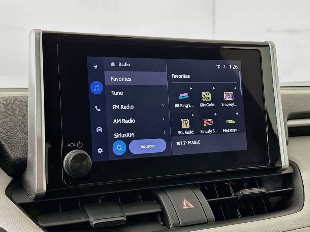 Used 2025 Toyota RAV4 XLE FWD image 17