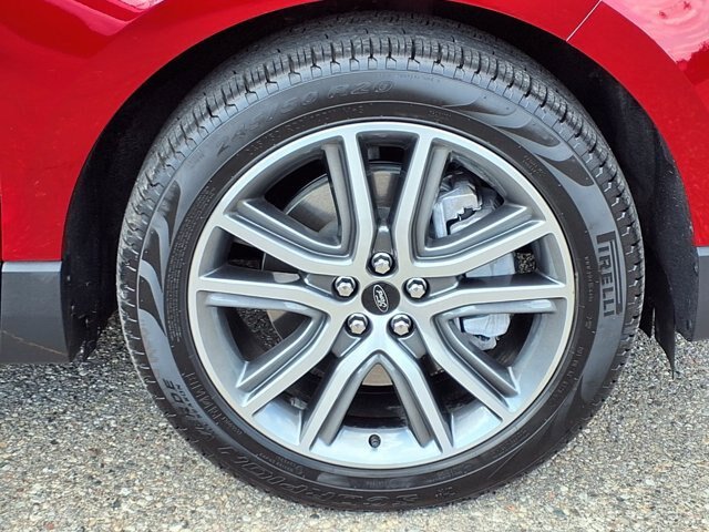 Certified 2024 Ford Edge Titanium AWD/4WD image 32