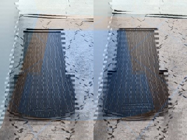 Certified 2022 Ford Explorer Limited w/ Equipment Group 301A image 33