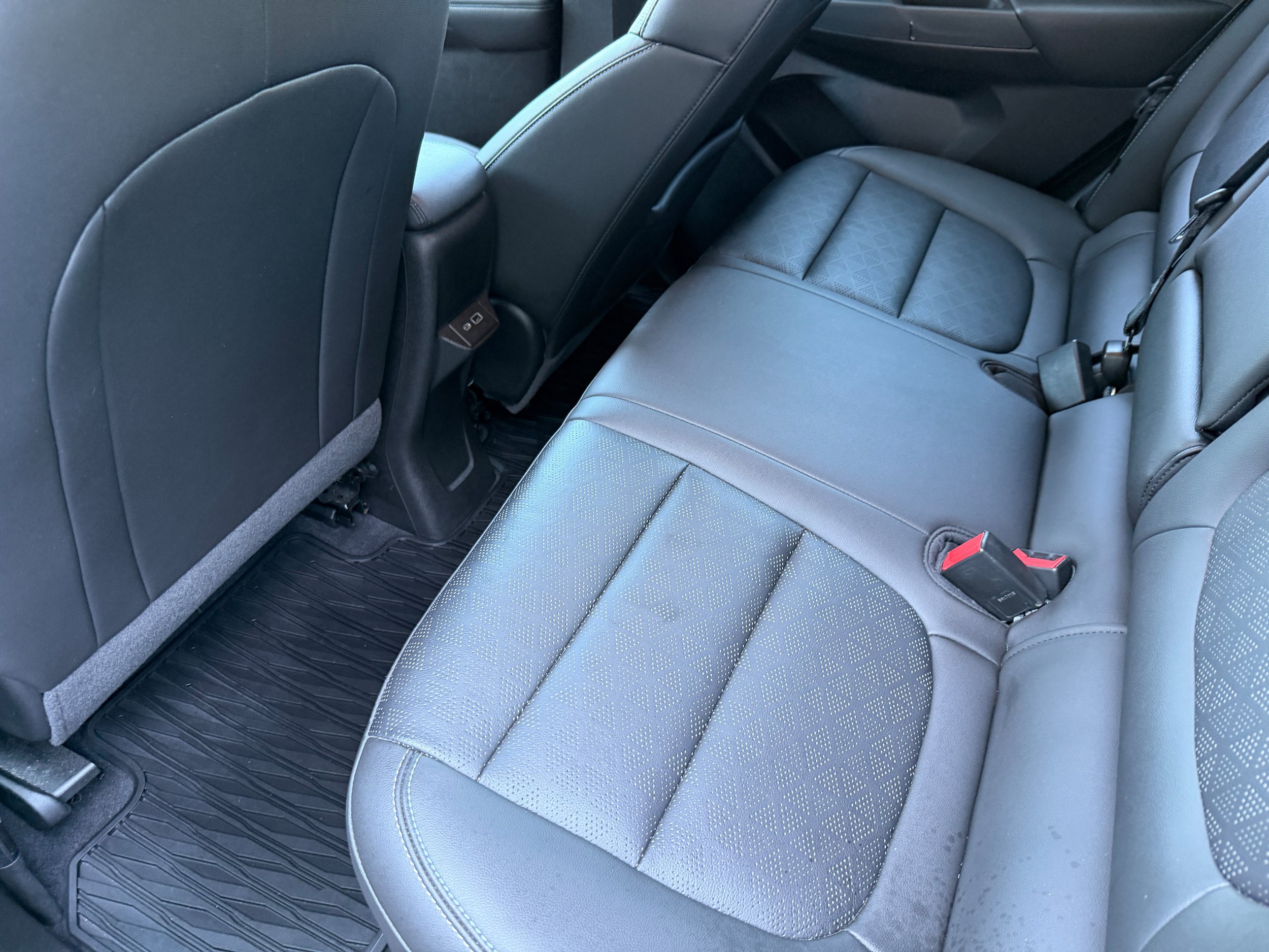 Used 2023 Chevrolet Bolt LT w/ Infotainment Package FWD image 15