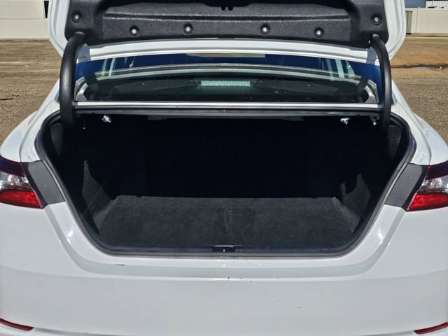 Used 2024 Toyota Camry SE image 26