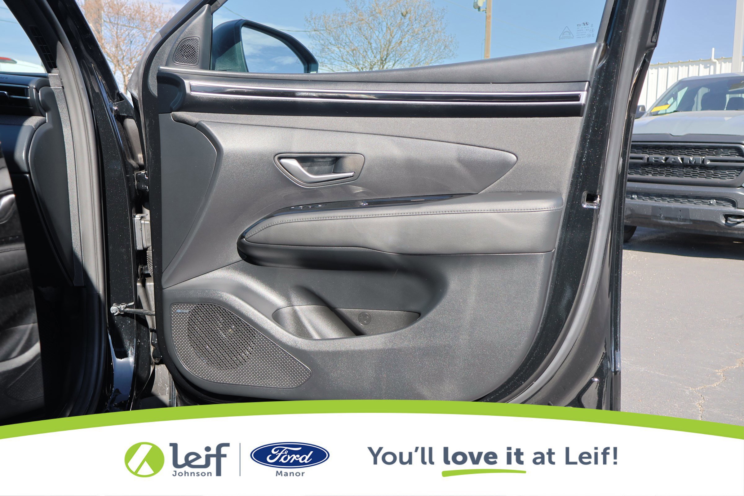 Used 2024 Hyundai Santa Cruz Limited image 31