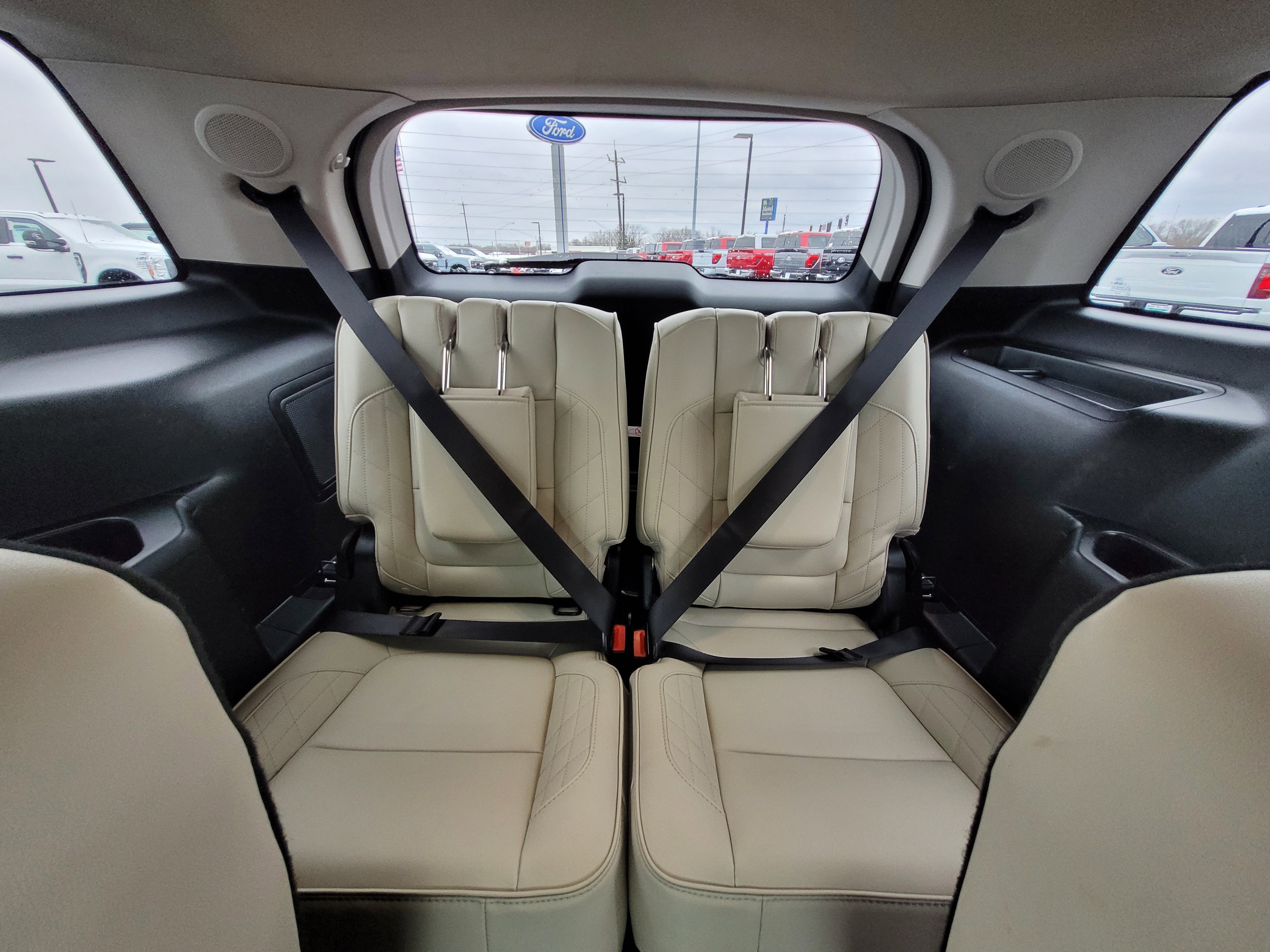 Certified 2019 Ford Explorer Platinum image 17