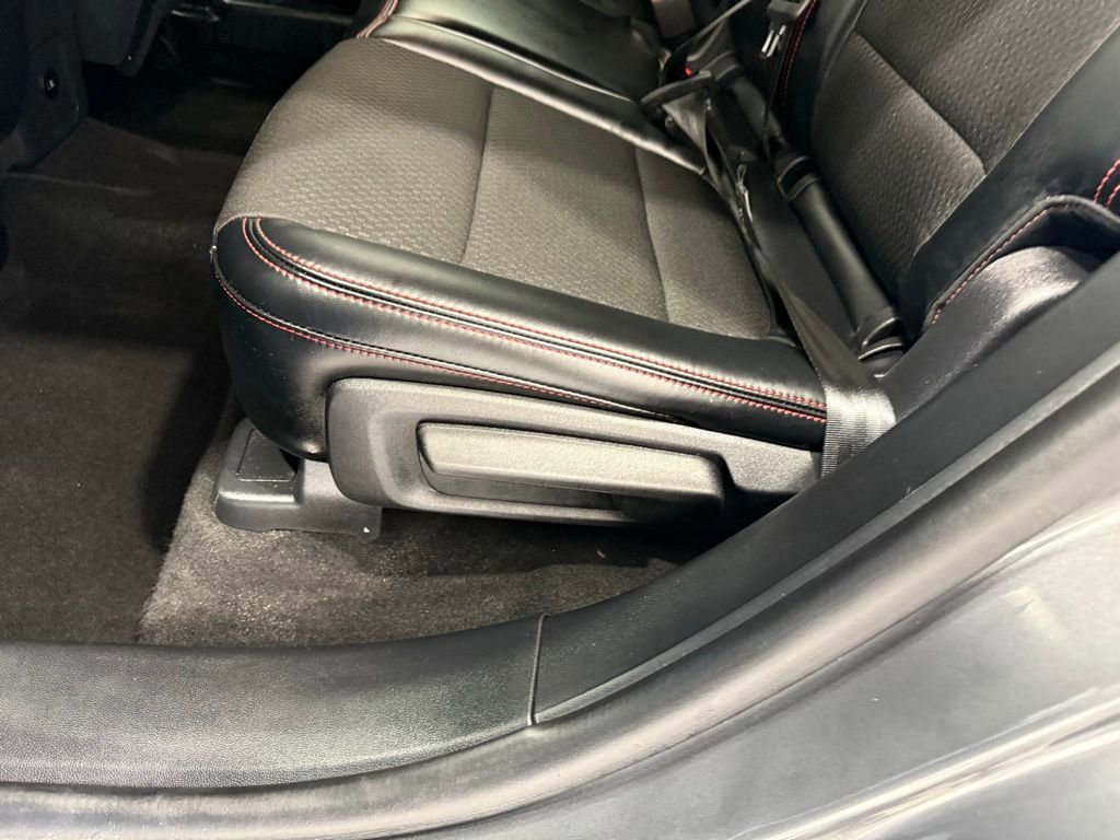 Certified 2025 Ford Escape ST-Line image 17