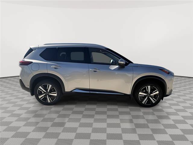 Used 2022 Nissan Rogue Platinum w/ Head-Up Display Package AWD/4WD image 10