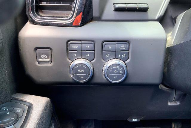 Used 2025 GMC Sierra 2500 AT4 w/ AT4 Premium Plus Package AWD/4WD image 34