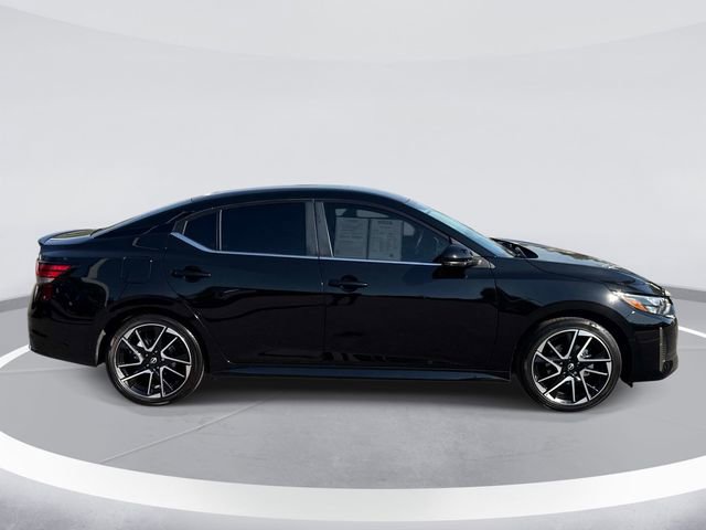 Used 2025 Nissan Sentra SR FWD image 4