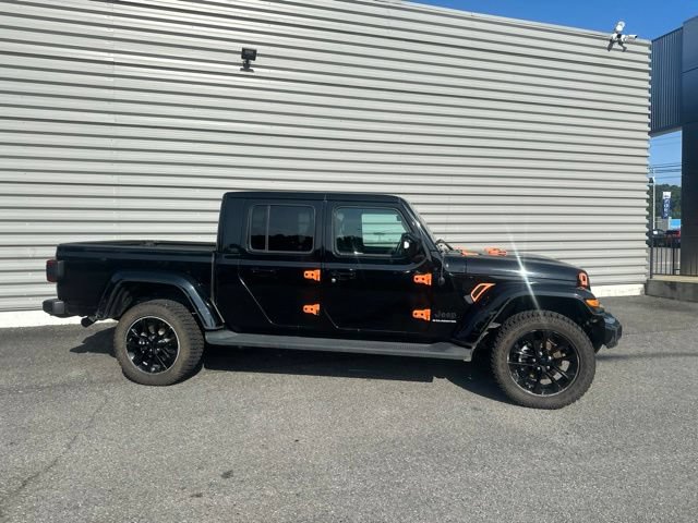 Used 2023 Jeep Gladiator Overland AWD/4WD image 2