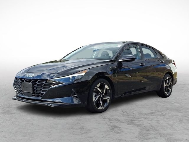 Used 2023 Hyundai Elantra SEL w/ Convenience Package FWD image 3