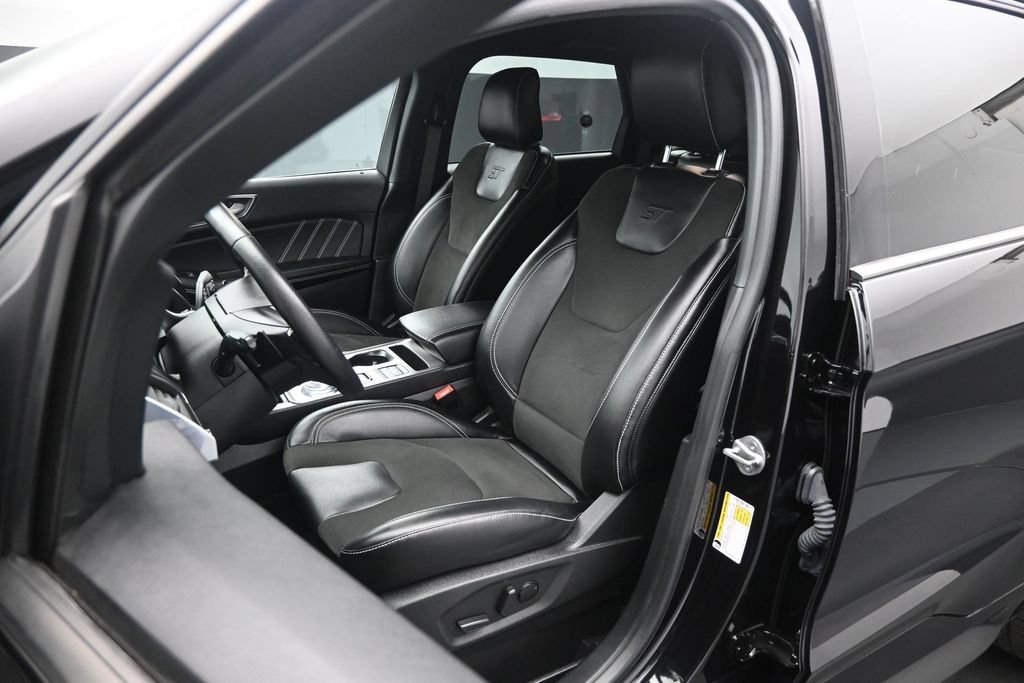 Certified 2023 Ford Edge ST AWD/4WD image 9