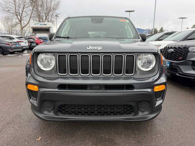 Used 2023 Jeep Renegade Latitude image 2