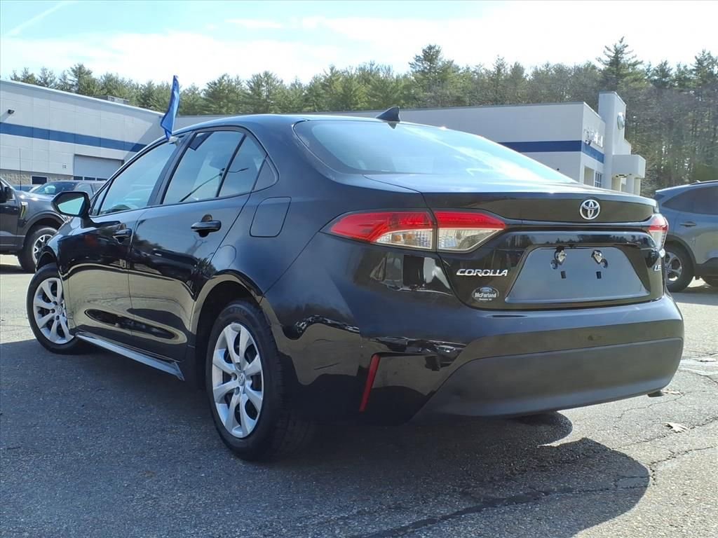 Used 2024 Toyota Corolla LE FWD image 6