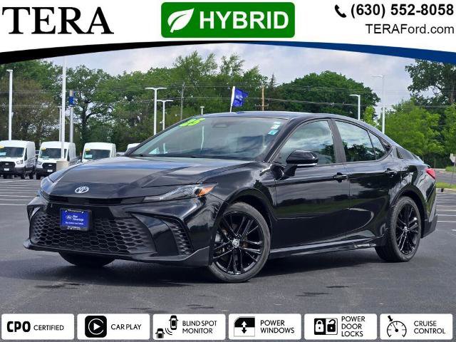 Used 2025 Toyota Camry SE FWD image 1