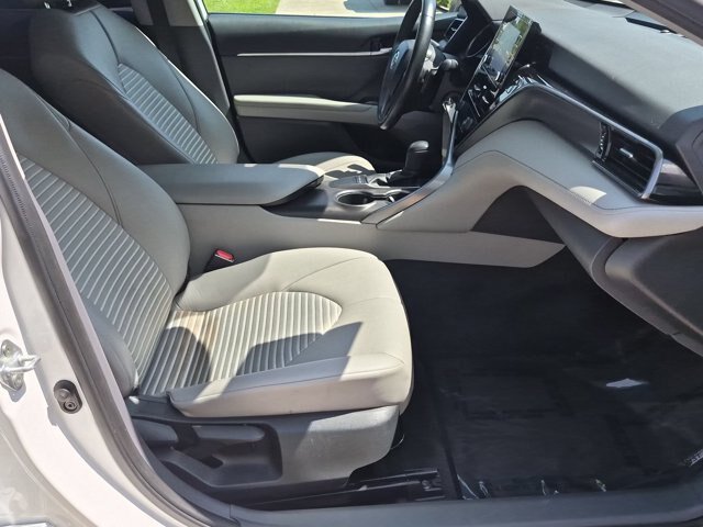 Used 2023 Toyota Camry SE FWD image 36