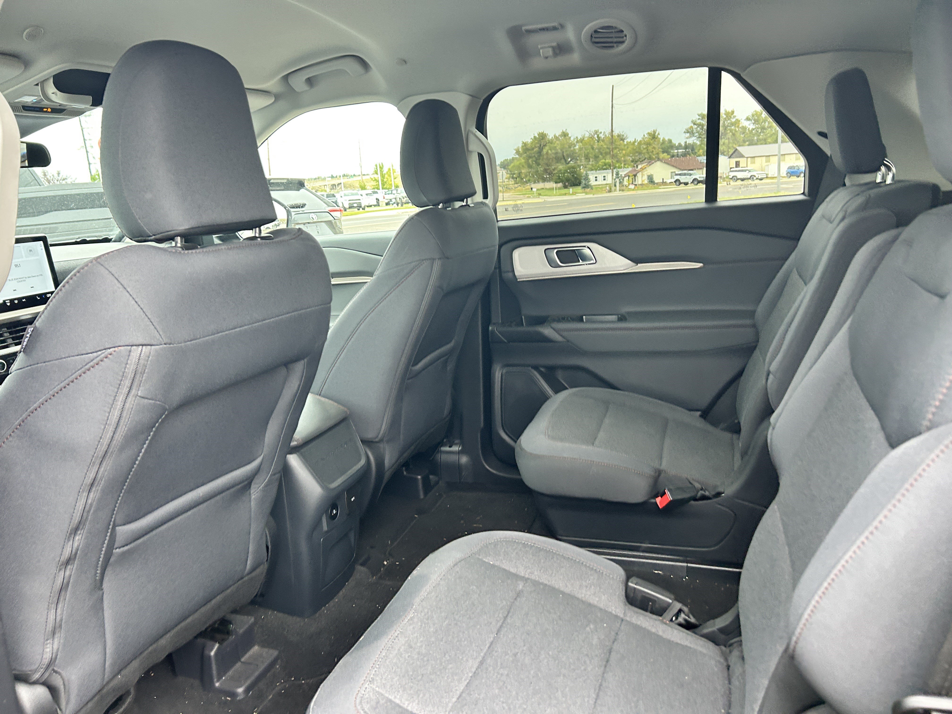 Certified 2025 Ford Explorer Active AWD/4WD image 11