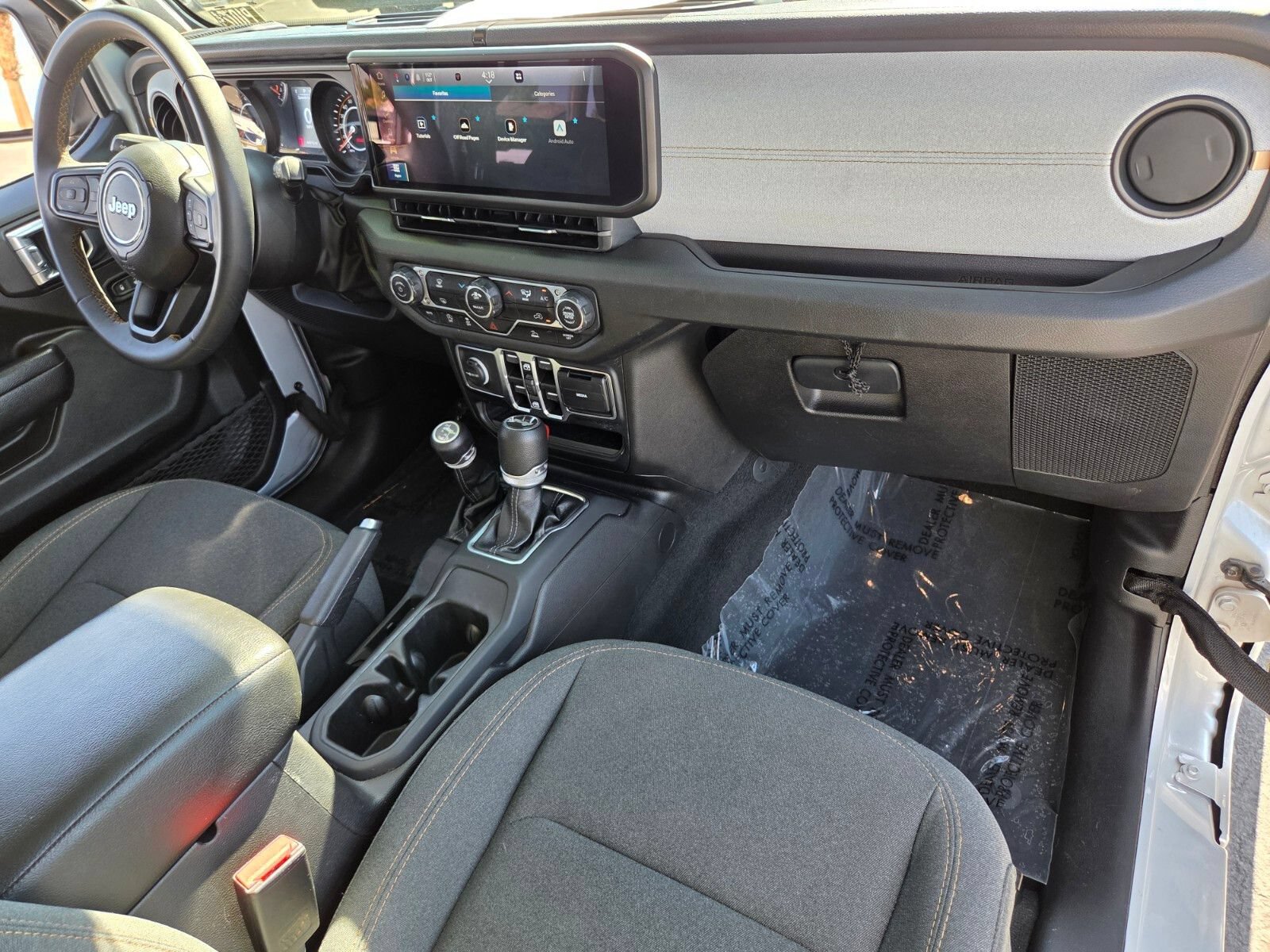 Used 2024 Jeep Wrangler Unlimited Sport AWD/4WD image 16