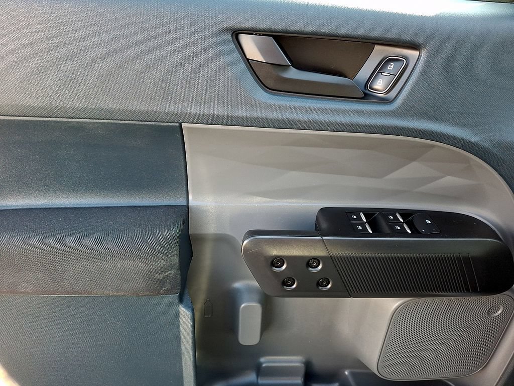 Certified 2022 Ford Maverick XL FWD image 11