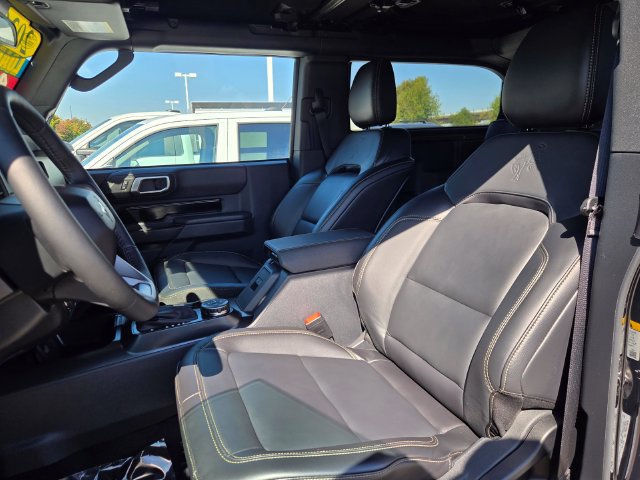 Certified 2026 Ford Bronco Badlands AWD/4WD image 11