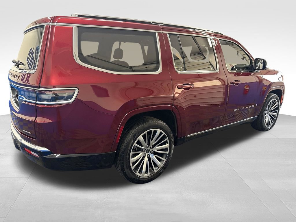 Used 2023 Jeep Grand Wagoneer Series III AWD/4WD image 5