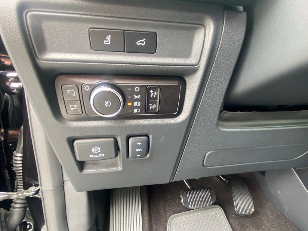 Certified 2023 Ford Expedition Platinum AWD/4WD image 12