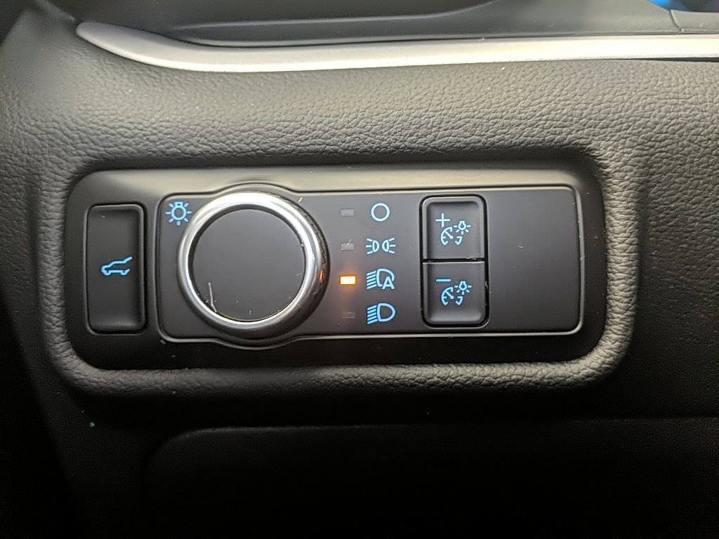 Certified 2023 Ford Explorer XLT w/ Class IV Trailer Tow Package image 24