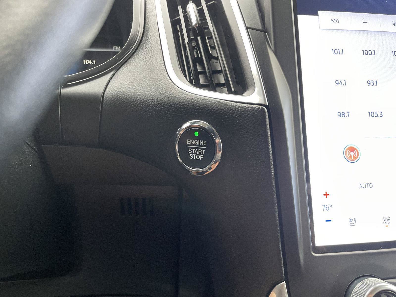 Certified 2024 Ford Edge Titanium AWD/4WD image 24