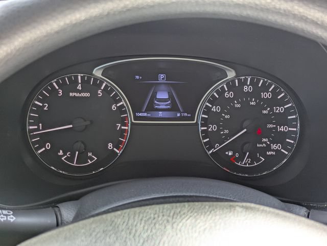 Used 2020 Nissan Pathfinder S FWD image 25