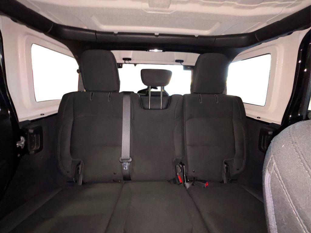 Used 2018 Jeep Wrangler Unlimited Sport S AWD/4WD image 23