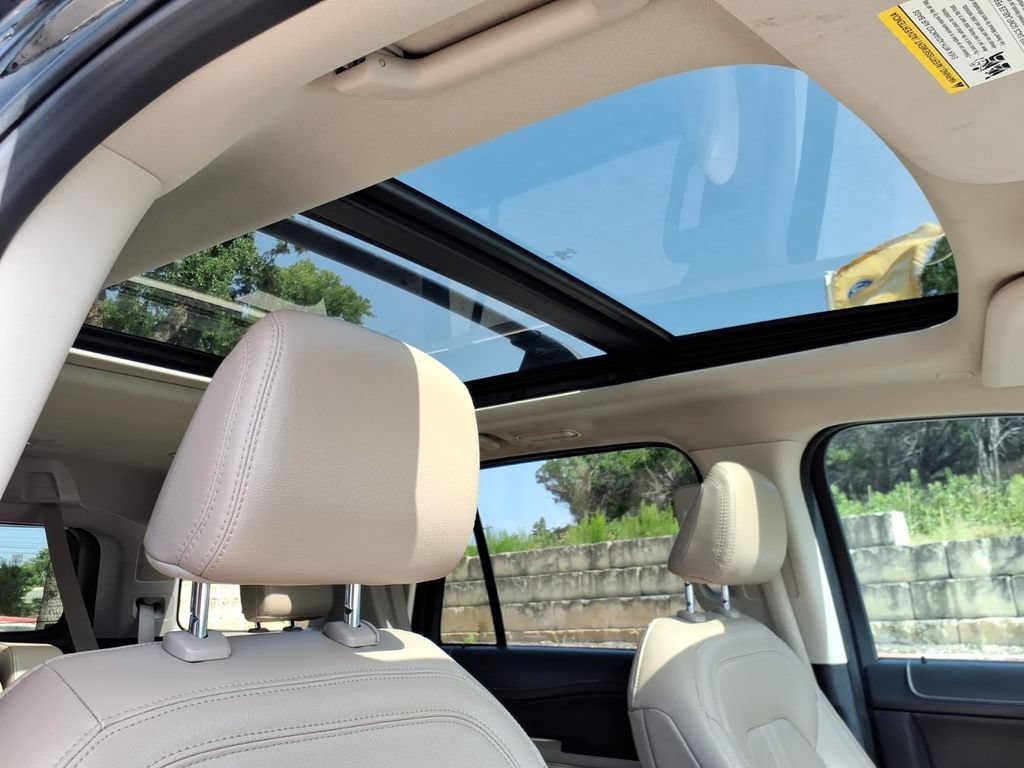 Certified 2022 Ford Expedition Limited AWD/4WD image 5