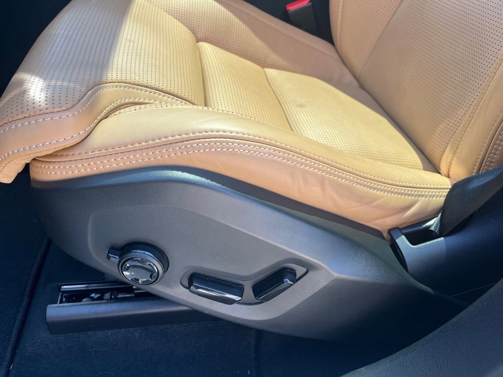 Used 2022 Volvo XC60 B6 Inscription w/ Advanced Package image 18