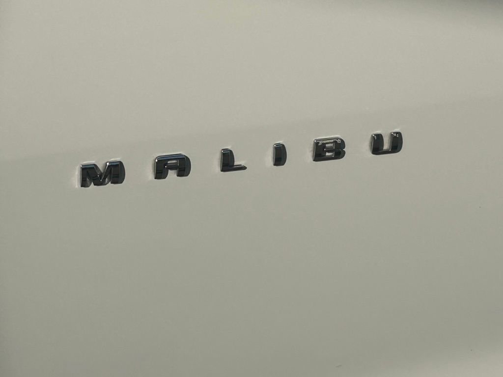 Used 2025 Chevrolet Malibu LT image 17