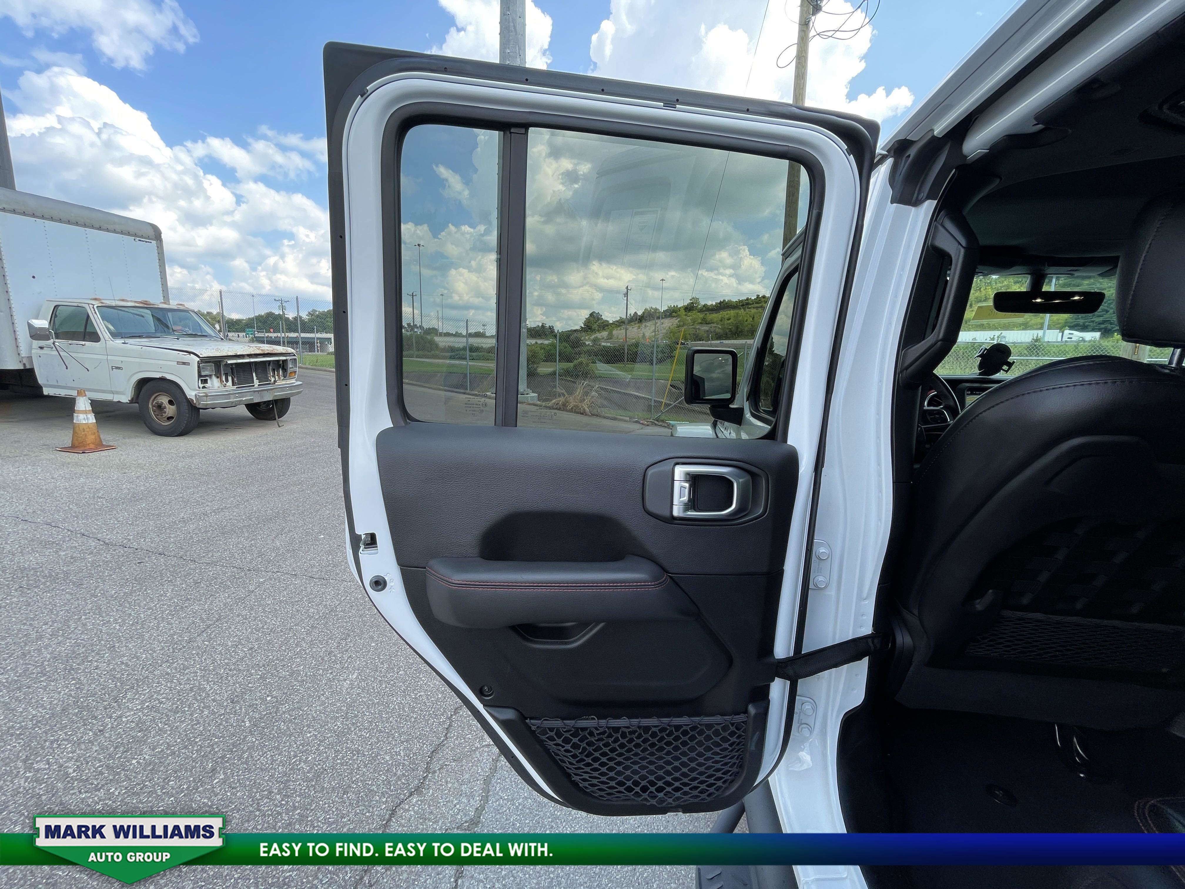 Used 2020 Jeep Wrangler Unlimited Rubicon AWD/4WD image 23
