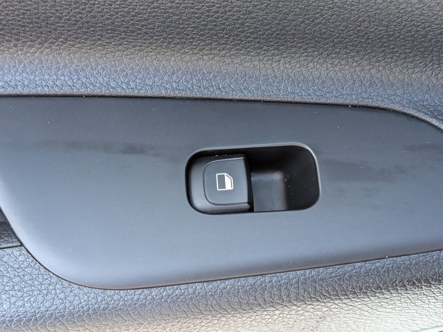 Used 2023 Kia Rio LX FWD image 30