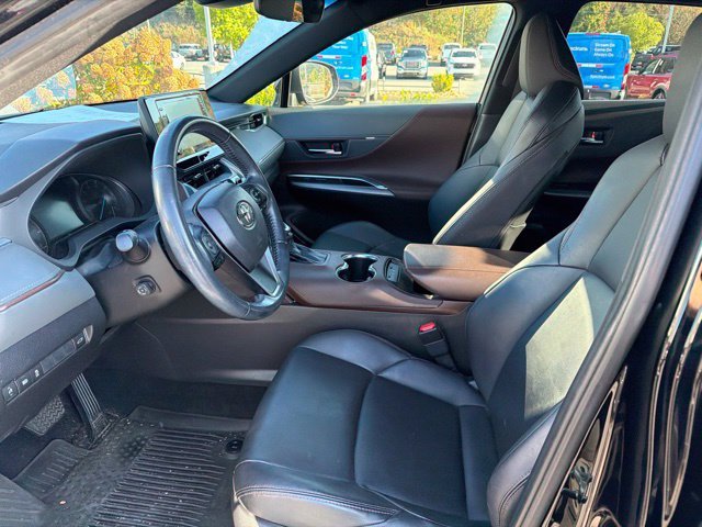 Used 2022 Toyota Venza XLE AWD/4WD image 13