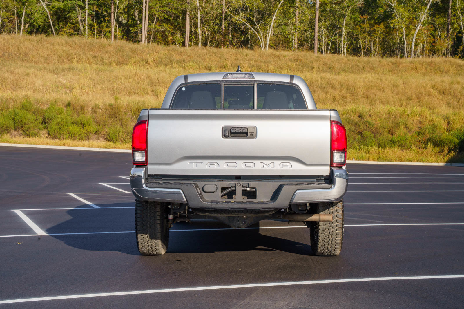 Used 2022 Toyota Tacoma SR5 RWD image 6