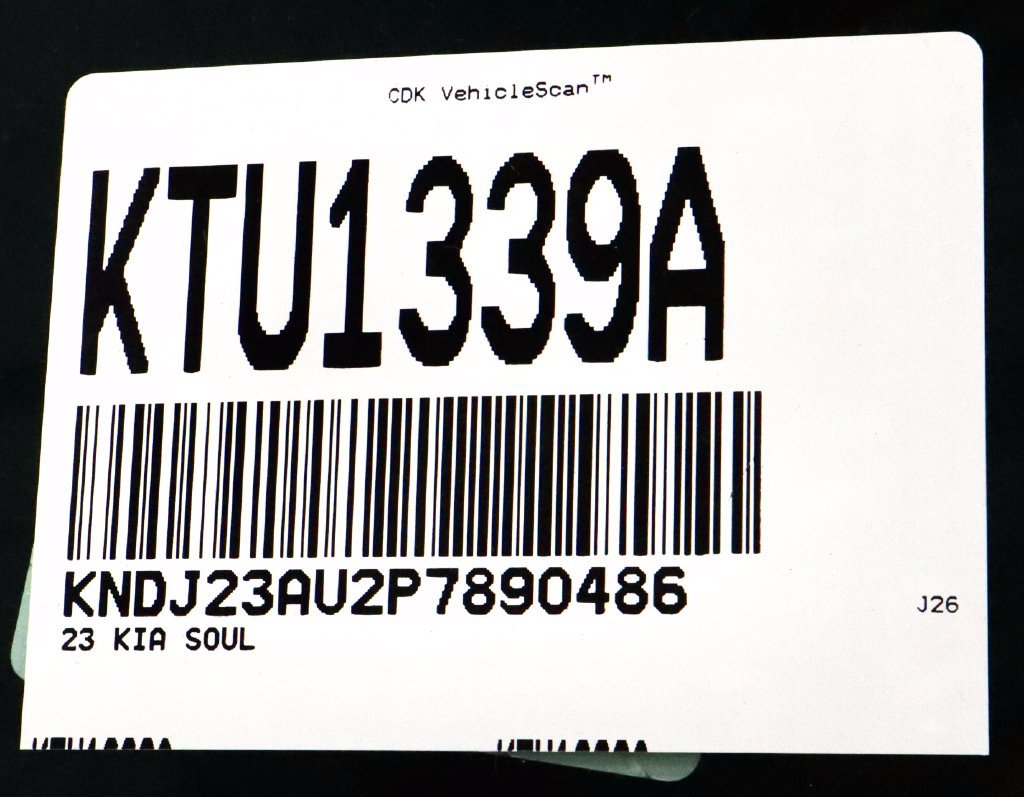 Used 2023 Kia Soul LX w/ LX Technology Package FWD image 32