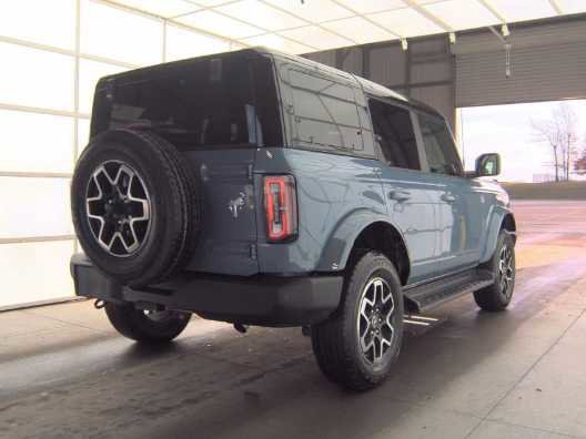 Certified 2025 Ford Bronco Outer Banks image 2