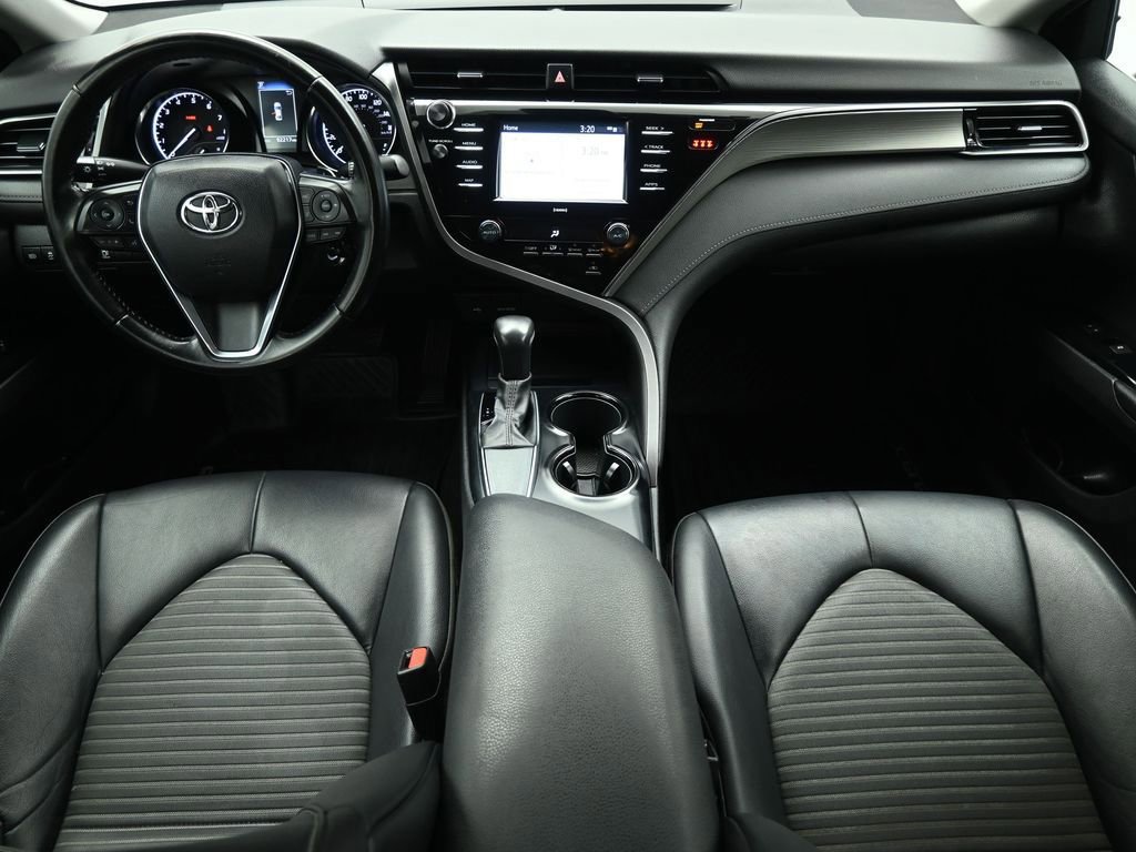 Used 2020 Toyota Camry SE image 44