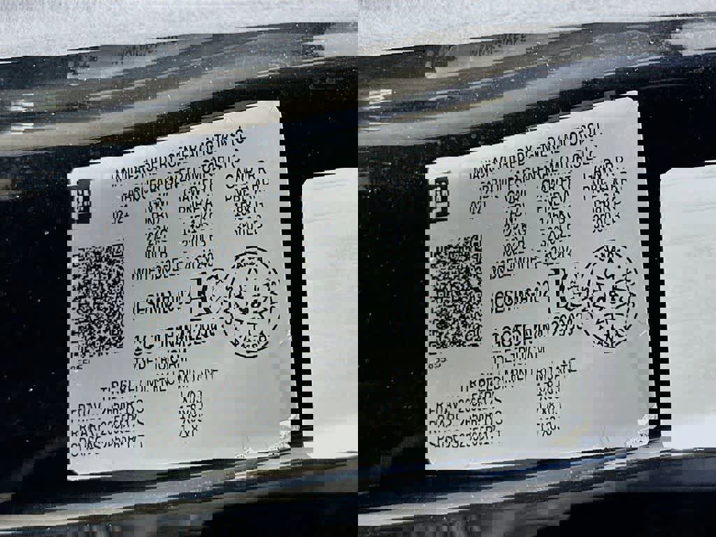 Used 2021 Chevrolet Colorado Z71 w/ Z71 Midnight Edition image 25